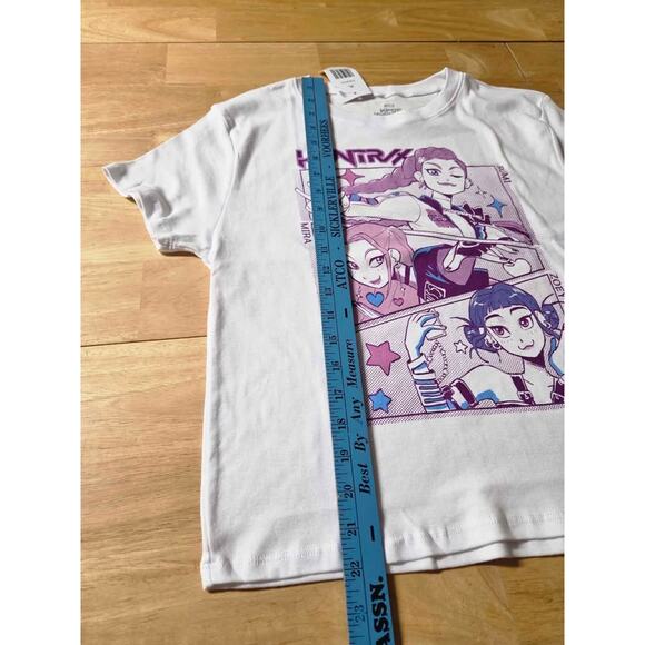 K-Pop Demon Hunters Huntrix Graphic Tee White Anime Shirt Youth XL New - Picture 6 of 8